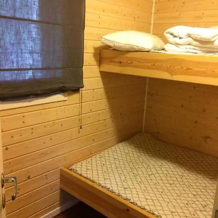 مكان تخييم Sponavik *